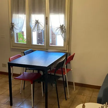 Casa Mirella Apartment *